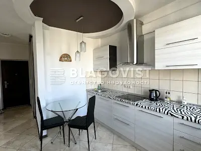 квартира за адресою Феодосійський пров., 14