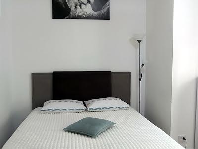 квартира за адресою Трьохсвятительська вул., 3