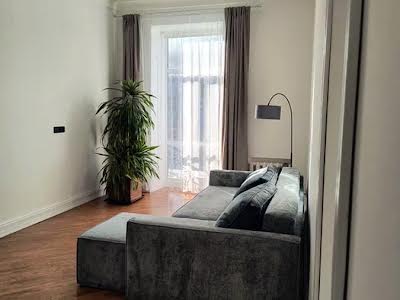 квартира за адресою Пекарська вул., 33