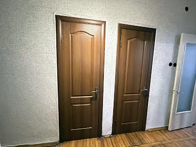 квартира за адресою Петлюри Симона вул., 7