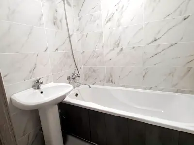 квартира за адресою вул. Озерна, 17
