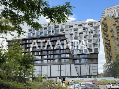 комерційна за адресою Приморська вул., 53