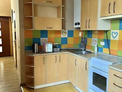 квартира за адресою Водна вул., 4
