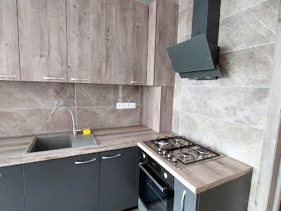 квартира за адресою Машинобудівників вул., 16