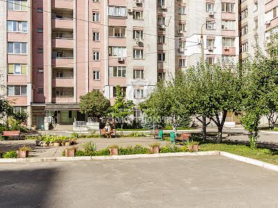 квартира по адресу Киев, Ревуцкого ул., 5