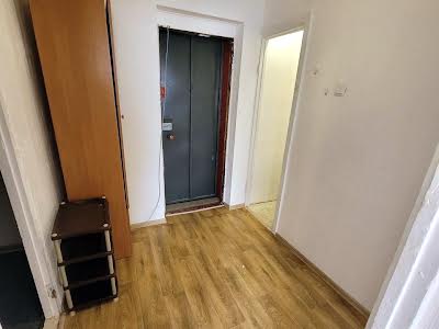 квартира за адресою Березинська вул., 25
