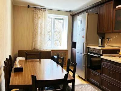 квартира за адресою Корольова вул., 10 а