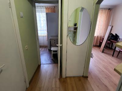квартира за адресою Тролейбусна вул., 14