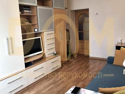 квартира за адресою Черняховського вул., 12