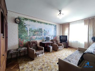 квартира за адресою Рональда Рейгана вул., 8-А