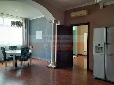 квартира за адресою Саксаганського вул., 121