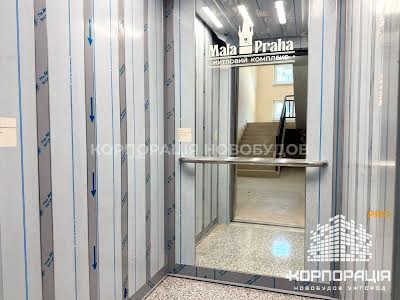 квартира за адресою Фогарашія, 17