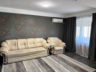 квартира за адресою Празька вул., 25/1