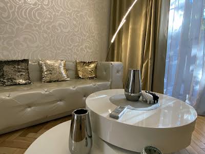 квартира за адресою Пастера вул., 21