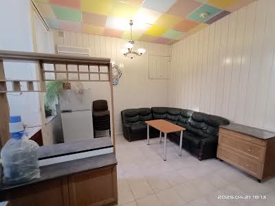комерційна за адресою Грецька вул., 25