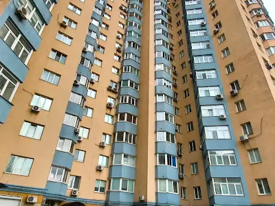 квартира за адресою Генерала Генадія Воробйова вул. (Курська), 13-Е