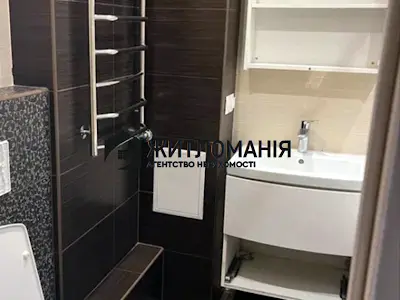 квартира за адресою Академіка Булаховського вул., 5-Д