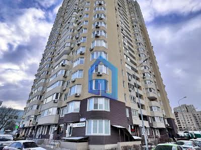 квартира за адресою Героїв полку 
