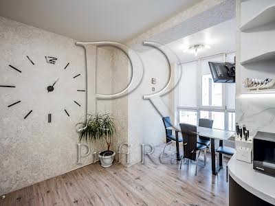 квартира по адресу Героев Небесной Сотни просп., 28/1