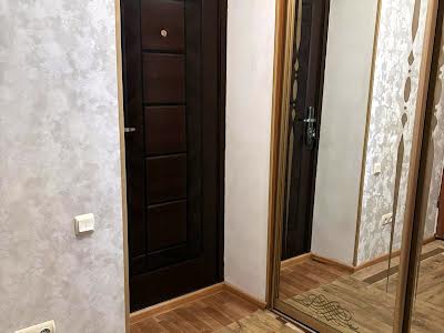 квартира по адресу Володимирська ул., 1