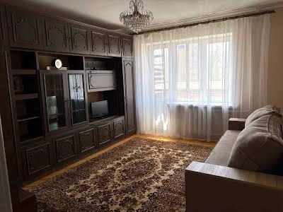 квартира за адресою Почайнинська вул., 62