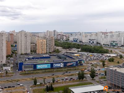 квартира за адресою Дніпровська набережна вул., 16-Г