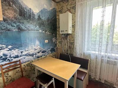 квартира за адресою Будівельників, 3А