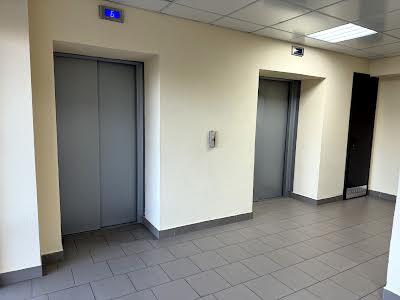 квартира по адресу Луговская ул., 248