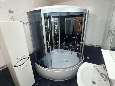 квартира за адресою Лазурна вул., 5/10