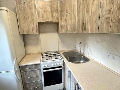квартира за адресою Академіка Філатова вул., 34