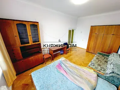квартира по адресу Івана Світличного ул. (Петровського), 6