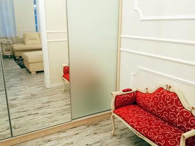 квартира за адресою Богдана Хмельницького вул., 10