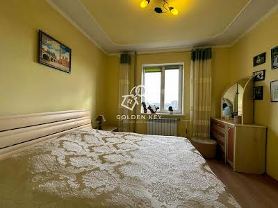 квартира за адресою Світальського, 20
