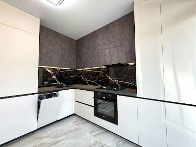 квартира за адресою Флотська вул., 10б