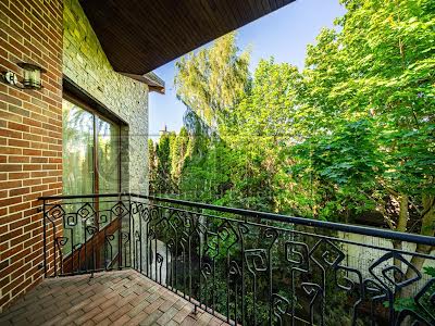 будинок за адресою Лісова вул., 24