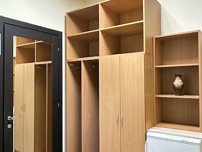 комерційна за адресою Євгена Чикаленка вул. (Пушкінська), 39