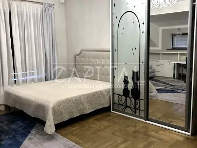 дом по адресу Стежки ул.