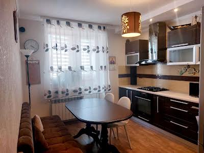 квартира за адресою Тарасівська вул., 8-А