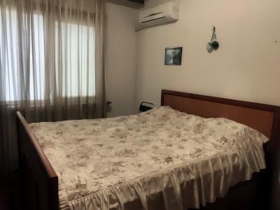 квартира по адресу Радужная ул., 63
