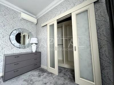 квартира по адресу Бусловская ул., 12