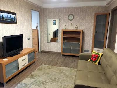 квартира за адресою Михайла Бойчука вул. (Кіквідзе), 18-Б