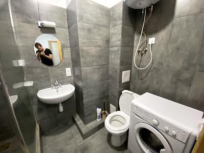 квартира по адресу Ревуцкого ул., 40 В