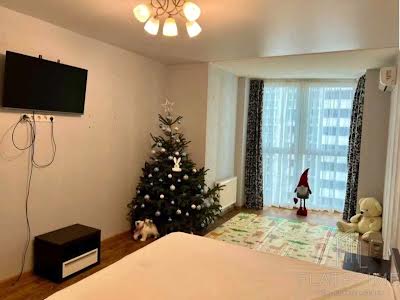 квартира по адресу Драгоманова, 2а