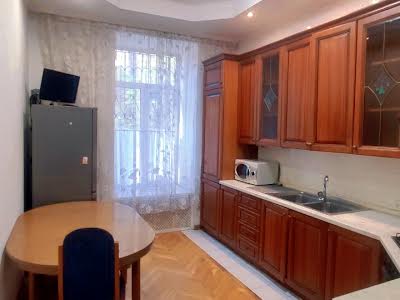 квартира по адресу Олеся Гончара ул., 32-Б