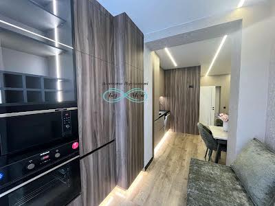квартира по адресу Радісна, 4