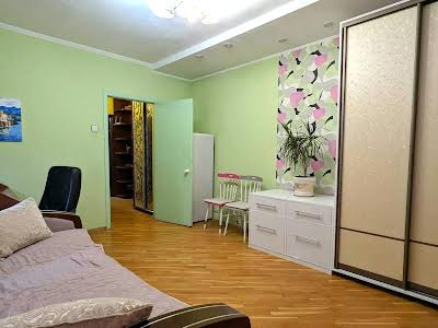 квартира за адресою Рональда Рейгана вул., 10