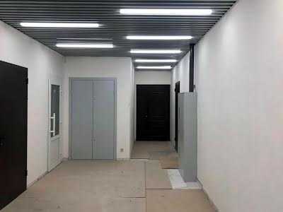 комерційна за адресою Лугова, 13ж