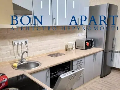 квартира за адресою Миколи Гулака вул., 4