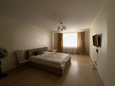 квартира за адресою Курінного Чорноти вул., 4