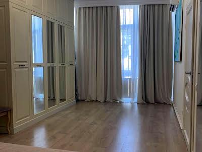 квартира по адресу Дмитриевская ул., 82
